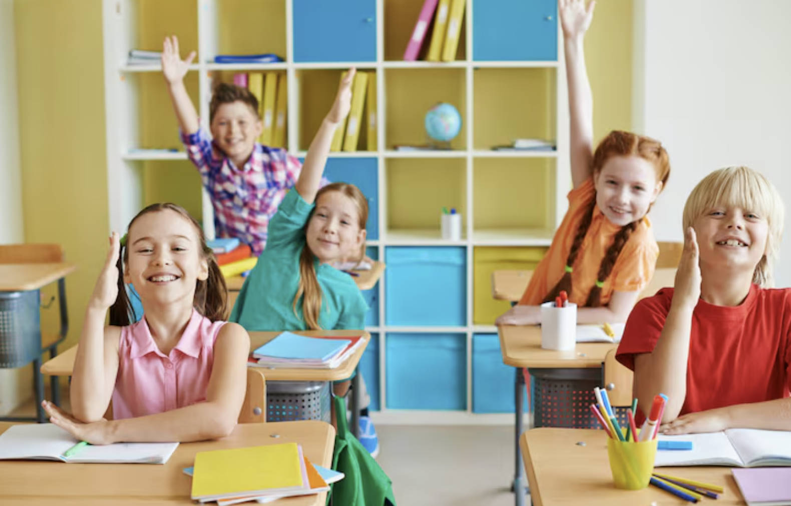 سىنىپتا ئارقا رەتتە ئولتۇرسا چوقۇم دەرىستە ناچار بولامدۇ؟ سىنىپتا ئارقا رەتتە ئولتۇرسا چوقۇم دەرىستە ناچار بولامدۇ؟