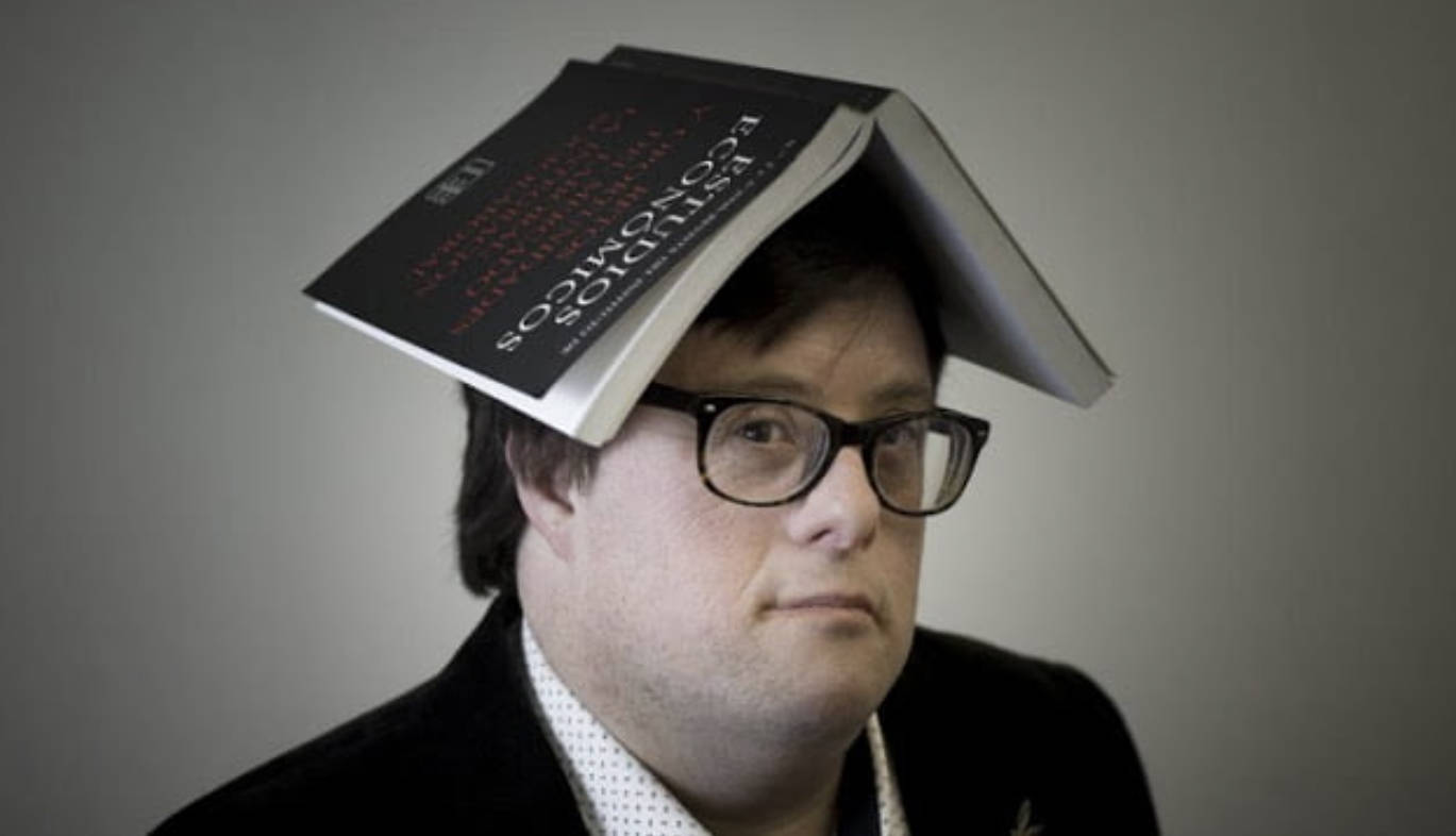 دۇنيا دوۋن يىغىندى ئالامىتى كۈنى ۋە مۇۋەپپەقىيەت قازانغان قەھرىمانلار دۇنيا دوۋن يىغىندى ئالامىتى كۈنى ۋە مۇۋەپپەقىيەت قازانغان قەھرىمانلار