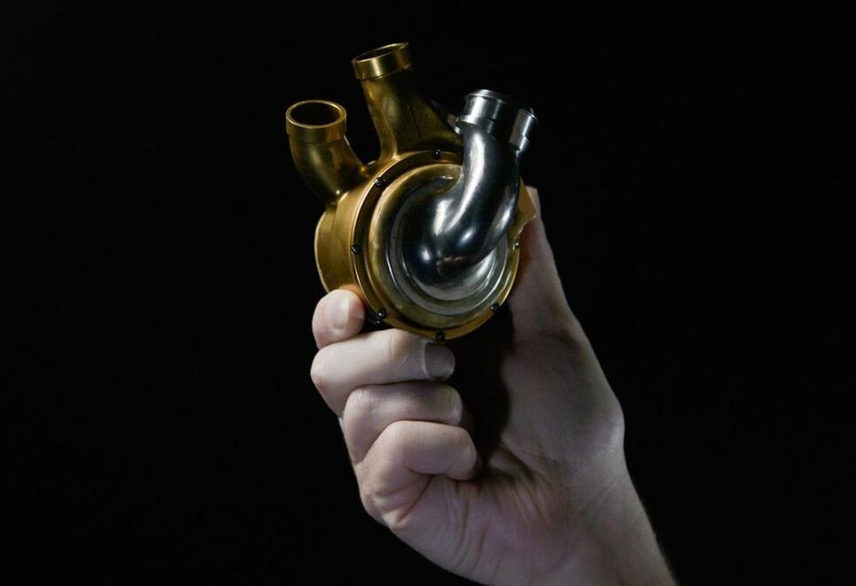 تۇنجى تىتان قېتىشمىسىدىن ياسالغان يۈرەك كۆچۈرۈش ئوپىراتسىيىسى ئامېرىكىدا ئېلىپ بېرىلدى تۇنجى تىتان قېتىشمىسىدىن ياسالغان يۈرەك كۆچۈرۈش ئوپىراتسىيىسى ئامېرىكىدا ئېلىپ بېرىلدى